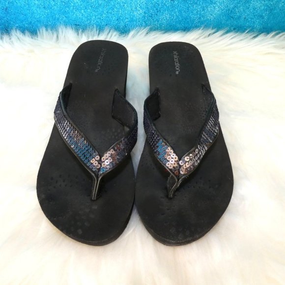 Xhilaration Sequin Flip Flops 7M - Picture 3 of 10